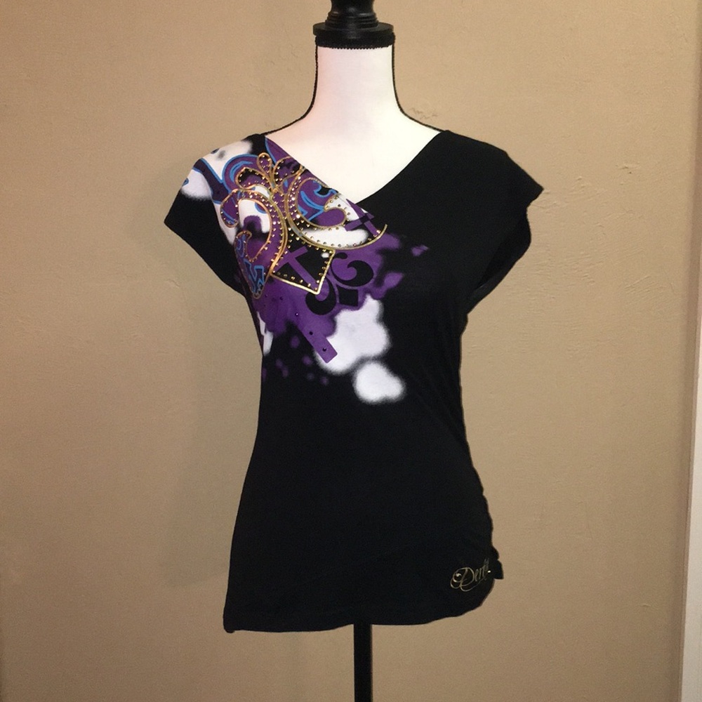 Dereon V-Neck Shirt
